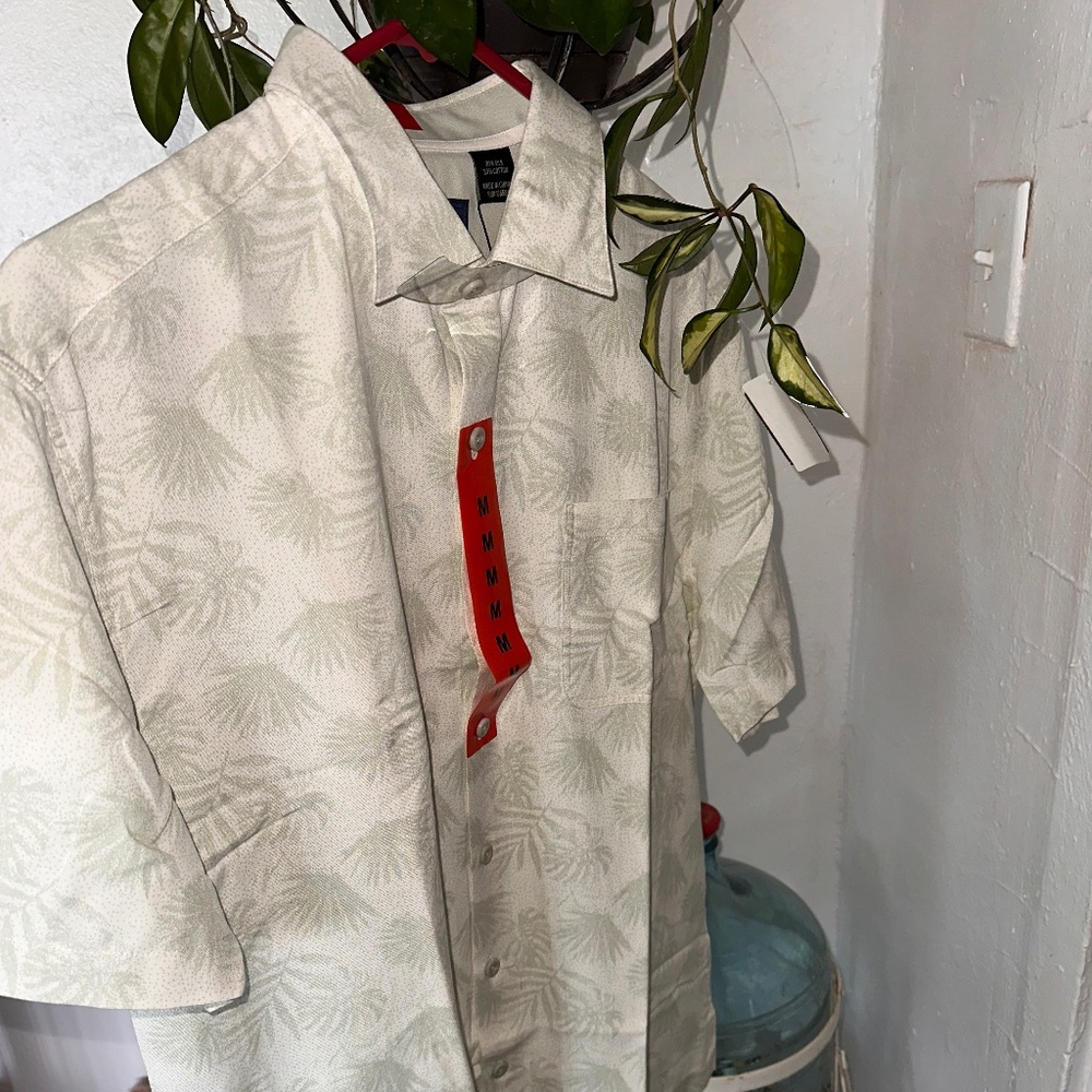 Nat Nast Shirts Medium Silk Blend Sh Slv NWT